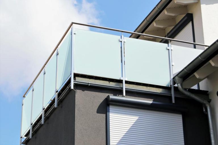 Garde-corps de balcon à Mulhouse, quelles finitions privilégier ?